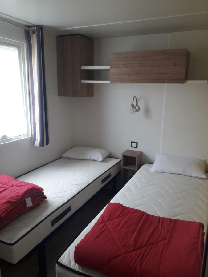 CAMPING 4 MOBIL HOME Priver Litteau Bagian luar foto
